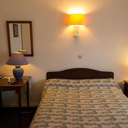 Hotel De Flandre Компьень Номер фото