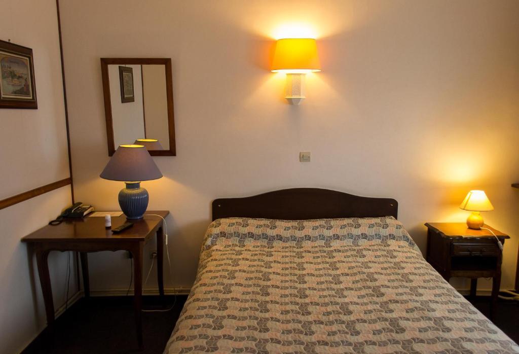 Hotel De Flandre Компьень Номер фото